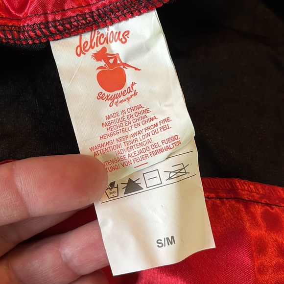 Vtg Sexy Vamprie Size Small/Medium VELVET VAMP by Delicious Corset Skirt Hat - Picture 15 of 16